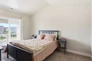 1792 E Skyline Dr, Eagle Mountain, UT 84005 - Photo 24