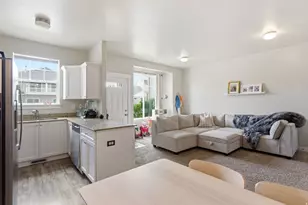 1792 E Skyline Dr, Eagle Mountain, UT 84005 - Photo 2