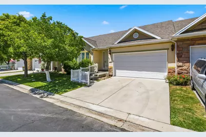 1092 W Tithing Hill Pl S, Riverton, UT 84065 - Photo 2