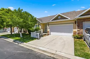 1092 W Tithing Hill Pl S, Riverton, UT 84065 - Photo 2
