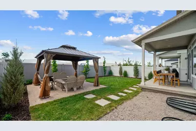 142 S Copper Canyon Ln, Saratoga Springs, UT 84045 - Photo 30