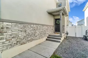 1318 Pamela St, Eagle Mountain, UT 84005 - Photo 4