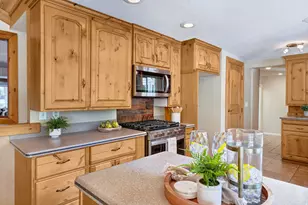 3006 N Indian Hills Dr E, Provo, UT 84604 - Photo 8