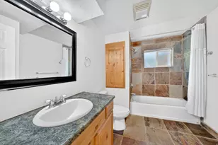 3006 N Indian Hills Dr E, Provo, UT 84604 - Photo 34