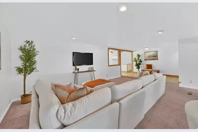 3006 N Indian Hills Dr E, Provo, UT 84604 - Photo 6