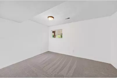 3006 N Indian Hills Dr E, Provo, UT 84604 - Photo 32