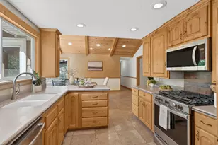 3006 N Indian Hills Dr E, Provo, UT 84604 - Photo 12