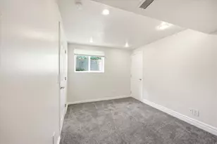 2141 W 7125 S, West Jordan, UT 84084 - Photo 18