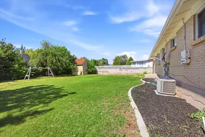 2141 W 7125 S, West Jordan, UT 84084 - Photo 28