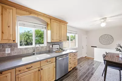 2141 W 7125 S, West Jordan, UT 84084 - Photo 12