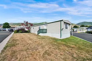 975 E 1175 S, Kaysville, UT 84037 - Photo 2