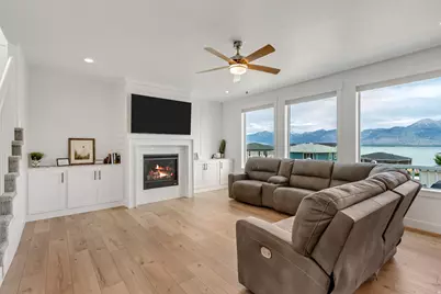 2888 S Puddle Ln, Saratoga Springs, UT 84045 - Photo 12