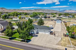 14664 S 2700 W, Bluffdale, UT 84065 - Photo 2
