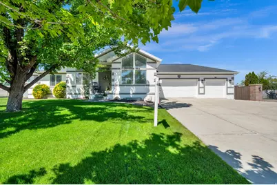 14664 S 2700 W, Bluffdale, UT 84065 - Photo 2