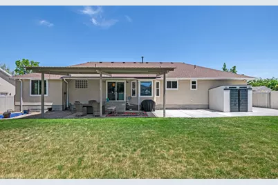 9642 S 1630 W, South Jordan, UT 84095 - Photo 32