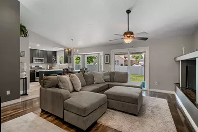 9642 S 1630 W, South Jordan, UT 84095 - Photo 8