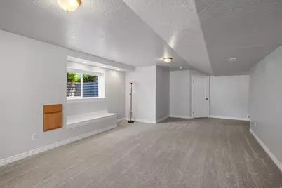 9642 S 1630 W, South Jordan, UT 84095 - Photo 22