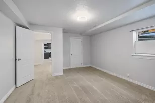 9642 S 1630 W, South Jordan, UT 84095 - Photo 28