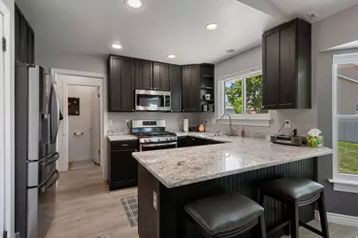 9642 S 1630 W, South Jordan, UT 84095 - Photo 10