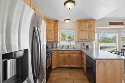 3462 W Melody Creek Cir S, Riverton, UT 84065 - Photo 14