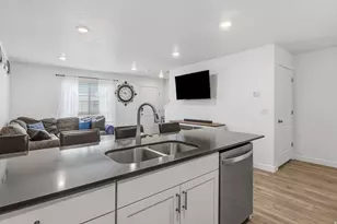 3897 S Silver Bank Dr, Magna, UT 84044 - Photo 8