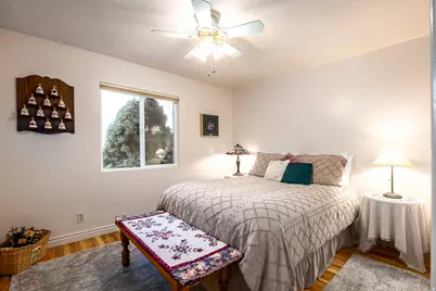 2124 E Cherry Ln, Layton, UT 84040 - Photo 16