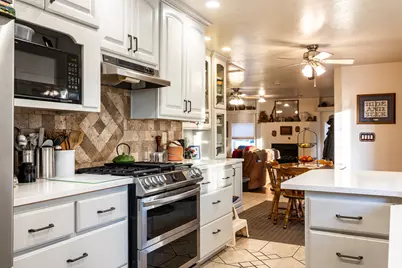 2124 E Cherry Ln, Layton, UT 84040 - Photo 4