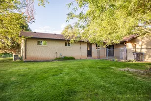 2124 E Cherry Ln, Layton, UT 84040 - Photo 30