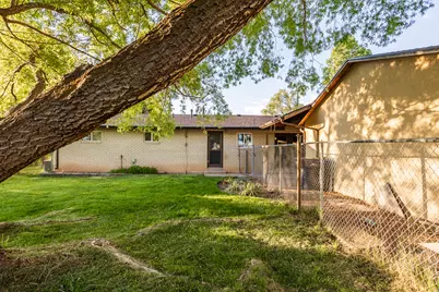 2124 E Cherry Ln, Layton, UT 84040 - Photo 30