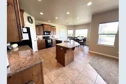 3002 W 2600 S, West Haven, UT 84401 - Photo 6