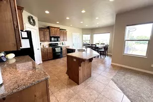 3002 W 2600 S, West Haven, UT 84401 - Photo 6