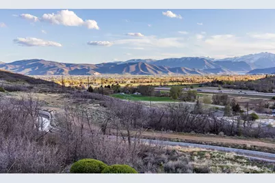 5065 N Lauralwood St, Heber City, UT 84032 - Photo 86