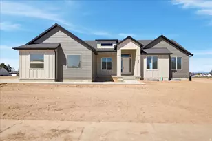 343 E Dutton Ct, Grantsville, UT 84029 - Photo 1