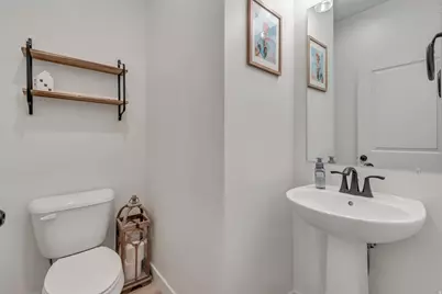 9399 N Vernham Ln, Eagle Mountain, UT 84005 - Photo 10