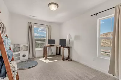 9399 N Vernham Ln, Eagle Mountain, UT 84005 - Photo 18