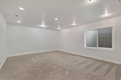 9399 N Vernham Ln, Eagle Mountain, UT 84005 - Photo 22