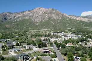 395 W 4400 N, Pleasant View, UT 84414 - Photo 4