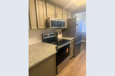 5421 S 2775 W, Roy, UT 84067 - Photo 12
