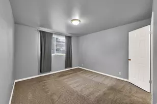 955 E Creek Hill Ln, Midvale, UT 84047 - Photo 14
