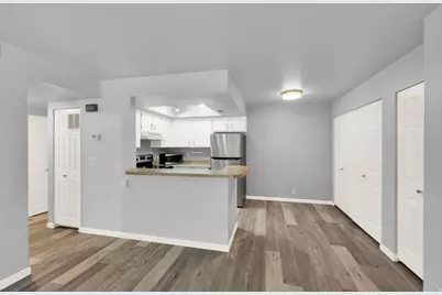 955 E Creek Hill Ln #10, Midvale, UT 84047 - Photo 8