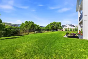 6829 W Smoky Oaks Ln, Herriman, UT 84096 - Photo 42