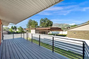 7187 S 1700 E, Cottonwood Heights, UT 84121 - Photo 20
