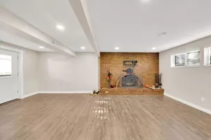 7187 S 1700 E, Cottonwood Heights, UT 84121 - Photo 6