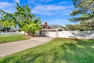 7187 S 1700 E, Cottonwood Heights, UT 84121 - Photo 16
