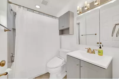 7187 S 1700 E, Cottonwood Heights, UT 84121 - Photo 10