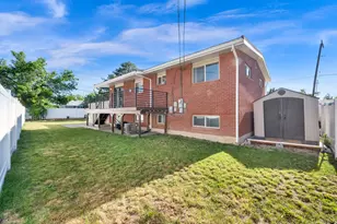 7187 S 1700 E, Cottonwood Heights, UT 84121 - Photo 18