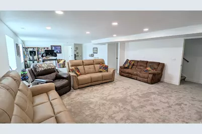 758 E 675 S, Hyrum, UT 84319 - Photo 18