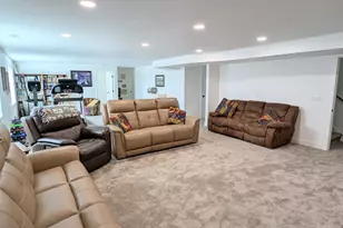 758 E 675 S, Hyrum, UT 84319 - Photo 18