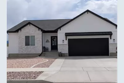 758 E 675 S, Hyrum, UT 84319 - Photo 1