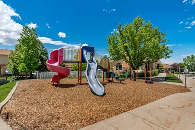 677 W Villa Dr S, Sandy, UT 84070 - Photo 20